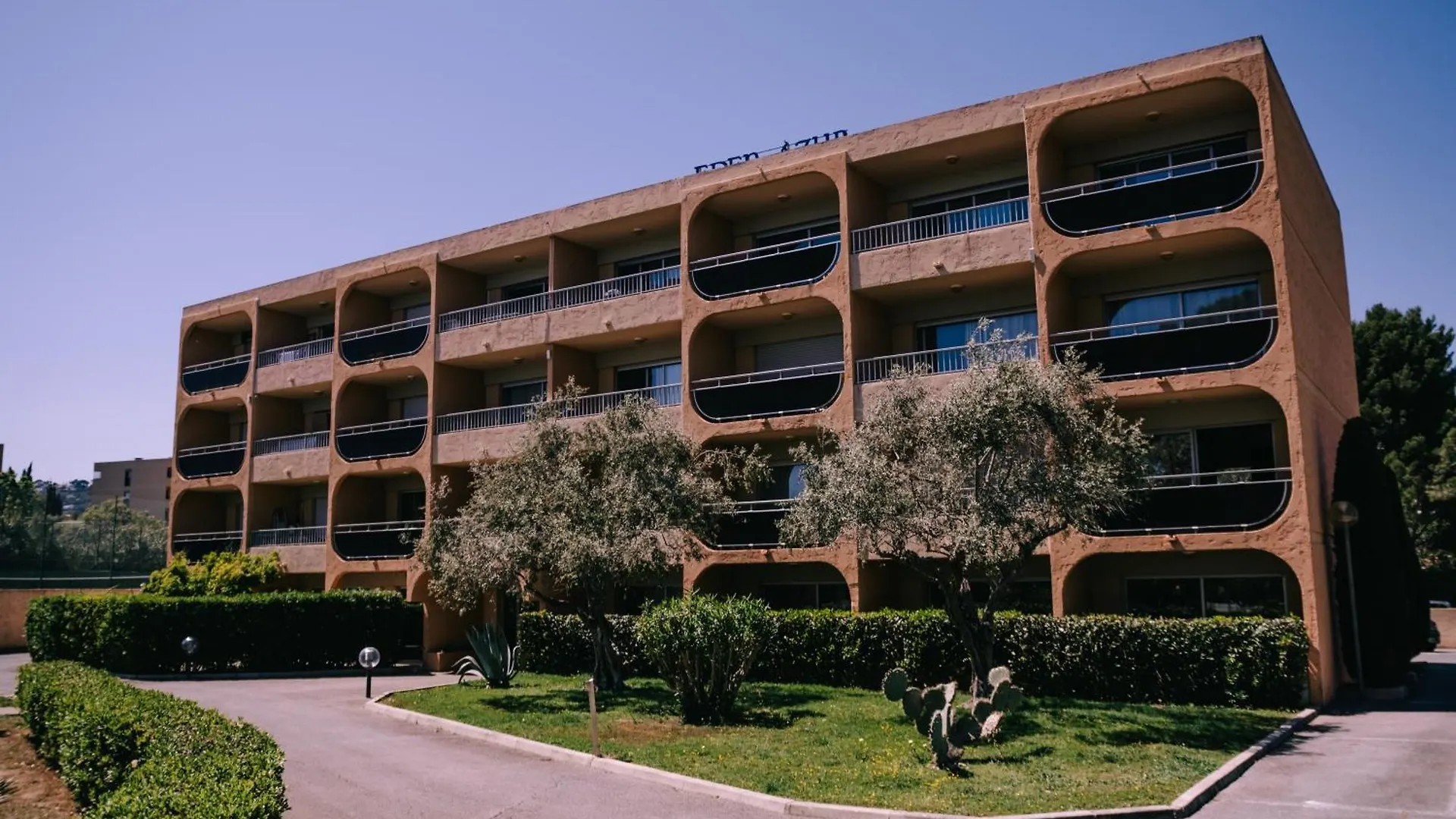 Appart hôtel Eden Azur - Residence Hoteliere Golfe-Juan